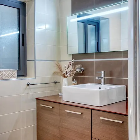 Stylish St Julians 1br Home, Cozy And By 360 Estates * San Ġiljan